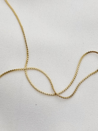 Tiny Waves Necklace